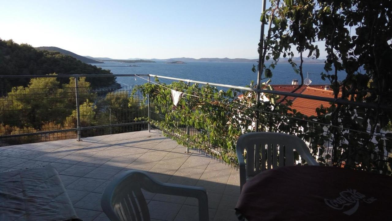Apartments With A Parking Space Sali, Dugi Otok - 8181 Exterior photo